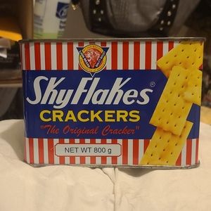 Vintage cracker tin can